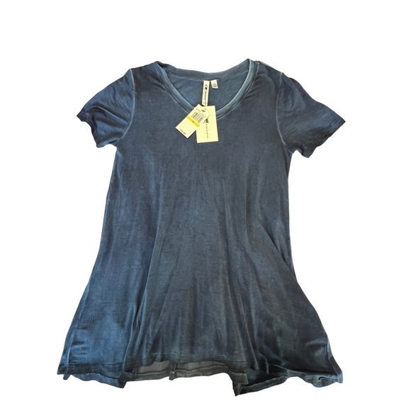 NWT-Cable and Gauge tshirt. size: medium - Picture 5 of 11